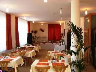 Отель Business Boblingen-sindelfingen Бёблинген